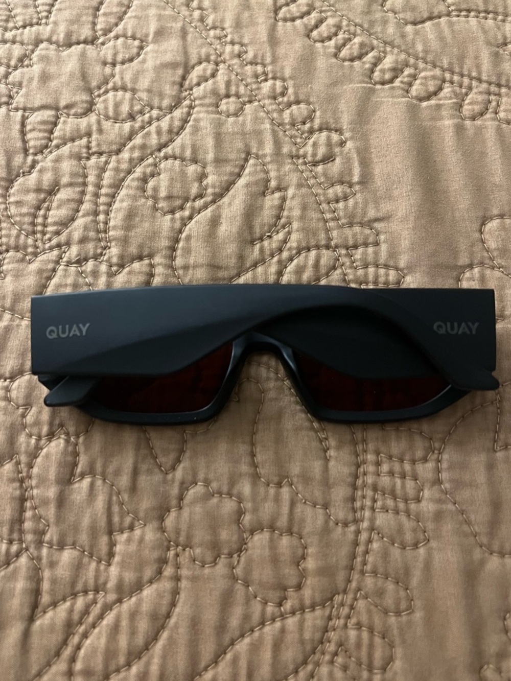 Quay Good Time Sunglasses NWOT - Picture 2 of 12